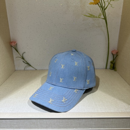 Louis Vuitton AAA Hats in 198820
