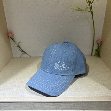 Louis Vuitton AAA Hats in 198822