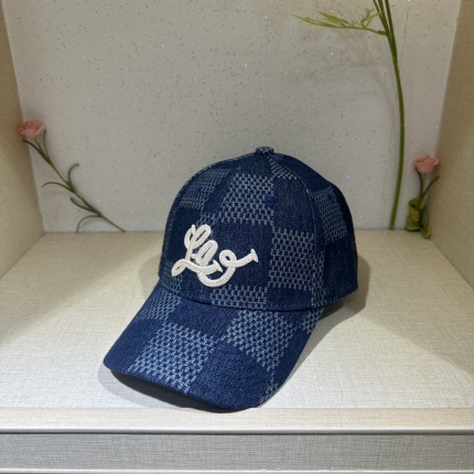 Louis Vuitton AAA Hats in 198826