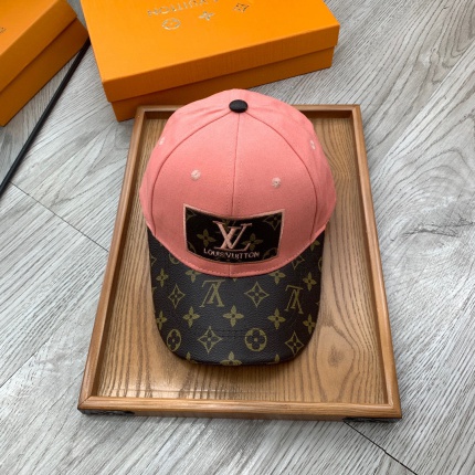 Louis Vuitton AAA Hats in 198831