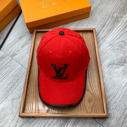 Louis Vuitton AAA Hats in 198837