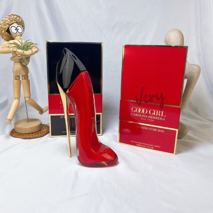New Arrivals Carolina Herrera Perfume in 199167