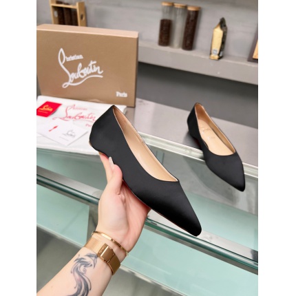 New Arrivals Christian Louboutin Flats For Women in 199236