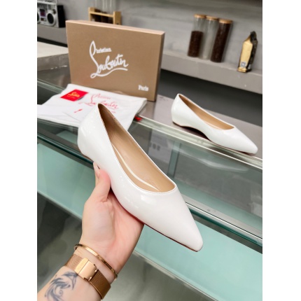 New Arrivals Christian Louboutin Flats For Women in 199241