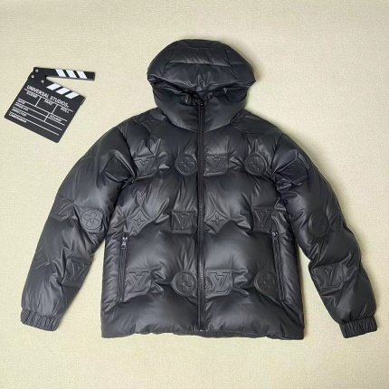 New Arrivals  Louis Vuitton Winter Warm Coats For Men in 199305