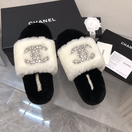 New Arrivals Chanel Fur Slippers For Women in 199532