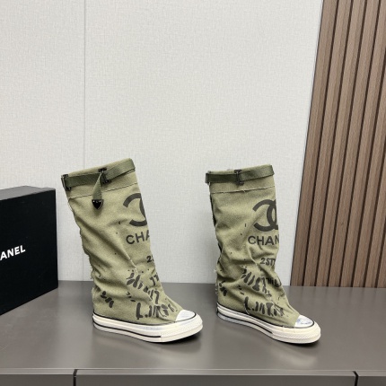 New Arrivals Chanel Sneakers For Women in 199555