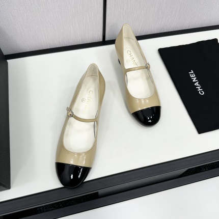 New Arrivals High quality Chanel Loafers For Women in 199604