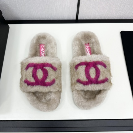 New Arrivals High quality Chanel Fur Slippers For Women in 199607