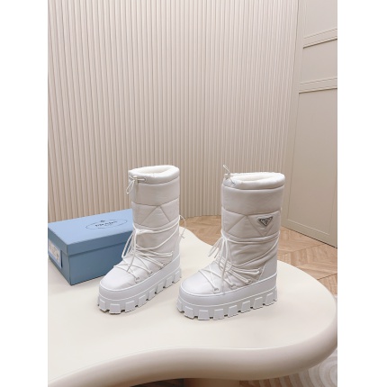 New Arrivals Prada Boots For Women in 199795