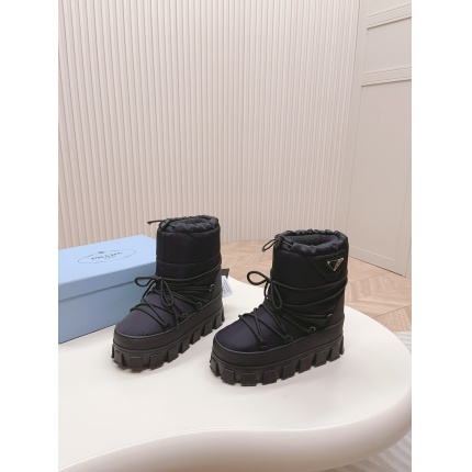 New Arrivals Prada Boots For Women in 199802