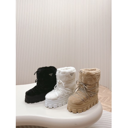 New Arrivals Prada Boots For Women in 199805