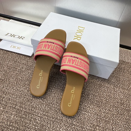 Dior Slippers For Women in 199901