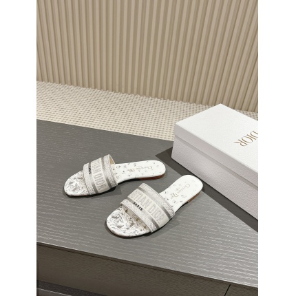 Dior Slippers For Women in 199908