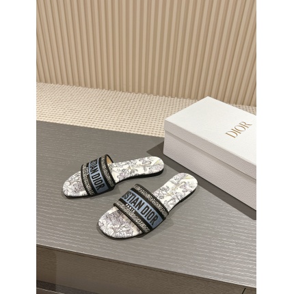 Dior Slippers For Women in 199915