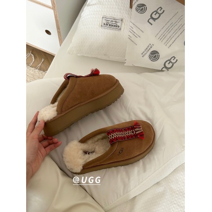 New Arrivals VGG Fur Shoes For Women in 199954