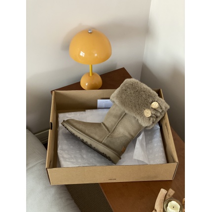 New Arrivals VGG Fur Boots For Women in 199980