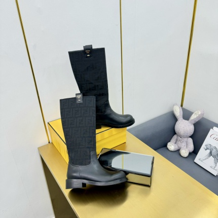 New Arrivals Fendi Boots For Women in 200027