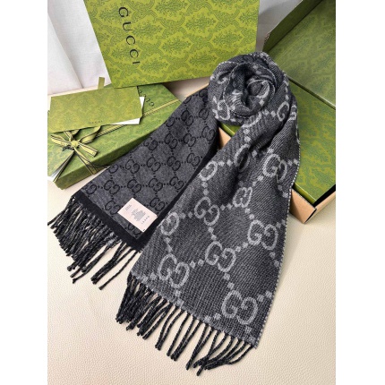 New Arrivals Gucci Cashmere Scarf in 200056