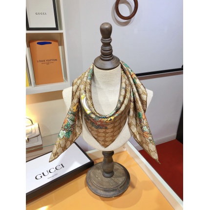 New Arrivals Gucci LightWeight Silk Scarf in 200064
