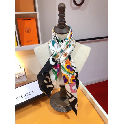 New Arrivals Gucci LightWeight Silk Scarf in 200065