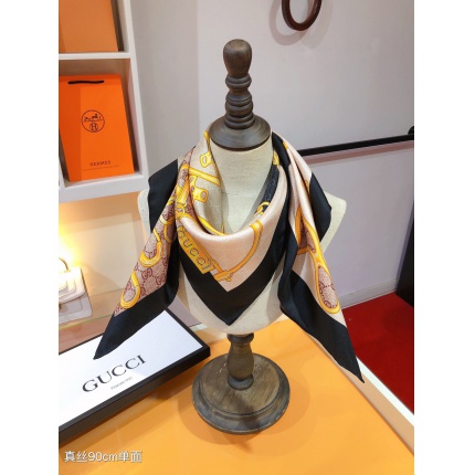 New Arrivals Gucci LightWeight Silk Scarf in 200068