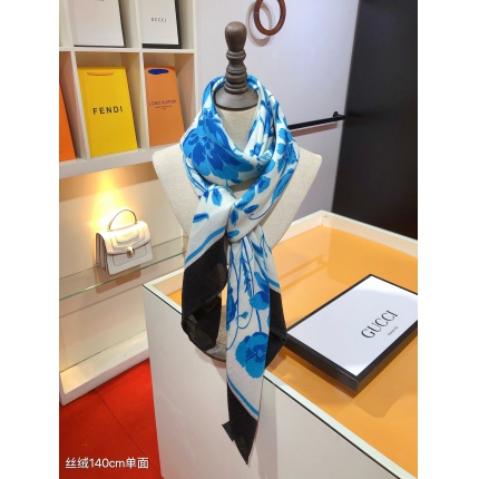 New Arrivals Gucci LightWeight Silk Scarf in 200074