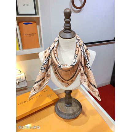 New Arrivals Louis Vuitton LightWeight Silk Scarf in 200108