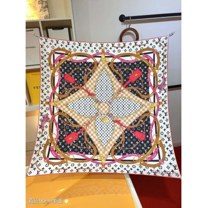New Arrivals Louis Vuitton LightWeight Silk Scarf in 200113