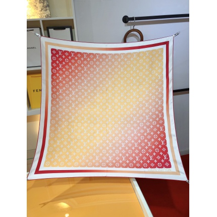 New Arrivals Louis Vuitton LightWeight Silk Scarf in 200114