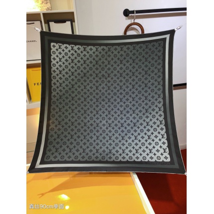 New Arrivals Louis Vuitton LightWeight Silk Scarf in 200115