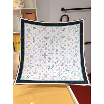 New Arrivals Louis Vuitton LightWeight Silk Scarf in 200124