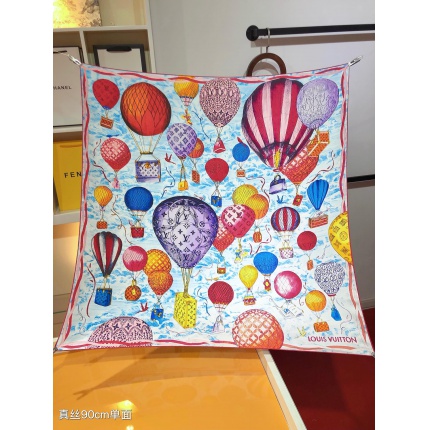 New Arrivals Louis Vuitton LightWeight Silk Scarf in 200129