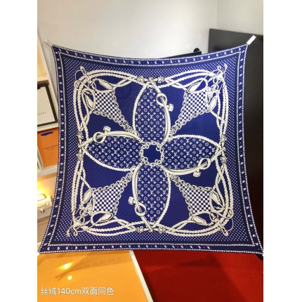 New Arrivals Louis Vuitton LightWeight Silk Scarf in 200130