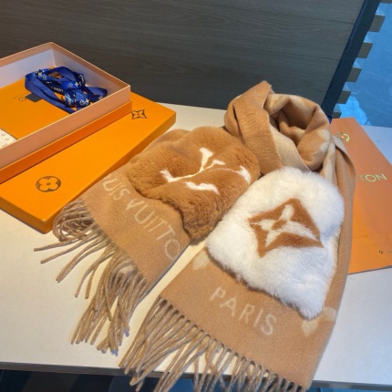 New Arrivals Louis Vuitton Cashmere Scarf in 200138