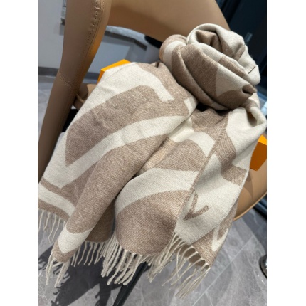 New Arrivals Louis Vuitton Cashmere Scarf in 200151