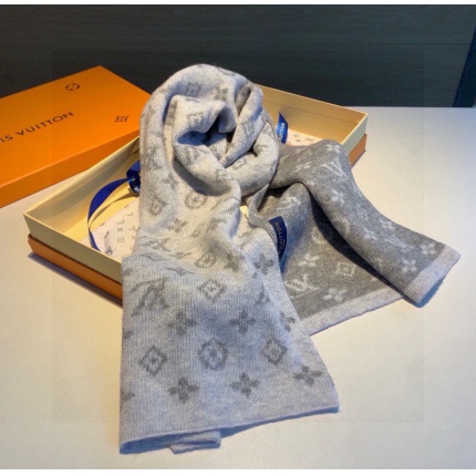 New Arrivals Louis Vuitton Cashmere Scarf in 200193