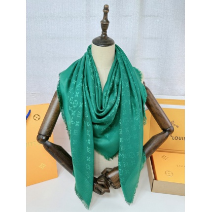 New Arrivals Louis Vuitton Cashmere Scarf in 200205