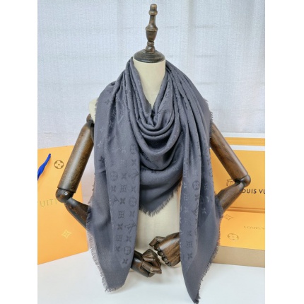 New Arrivals Louis Vuitton Cashmere Scarf in 200206