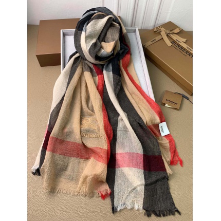 New Arrivals Burberry Cashmere Scarf in 200343