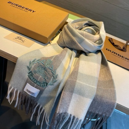 New Arrivals Burberry Cashmere Scarf in 200347