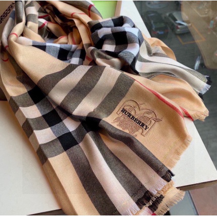 New Arrivals Burberry Cashmere Scarf in 200354