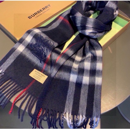 New Arrivals Burberry Cashmere Scarf in 200355