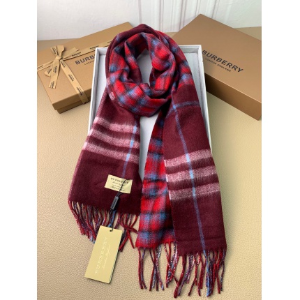 New Arrivals Burberry Cashmere Scarf in 200359