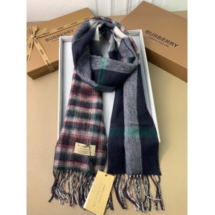 New Arrivals Burberry Cashmere Scarf in 200360