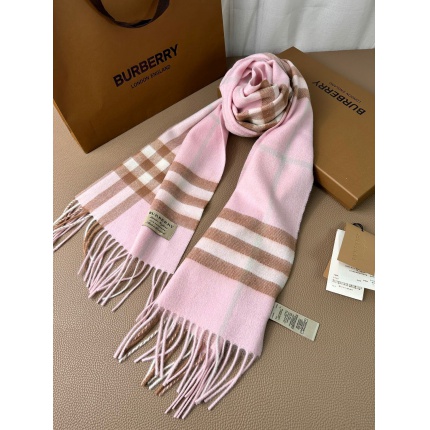 New Arrivals Burberry Cashmere Scarf in 200363