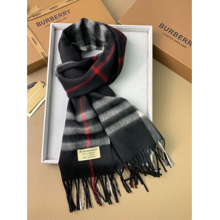 New Arrivals Burberry Cashmere Scarf in 200364