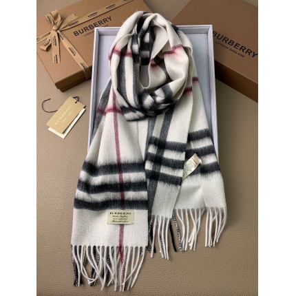 New Arrivals Burberry Cashmere Scarf in 200369