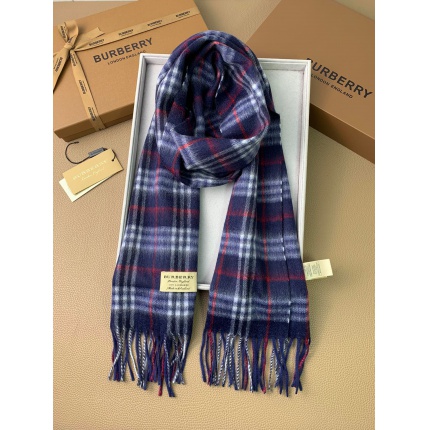 New Arrivals Burberry Cashmere Scarf in 200370
