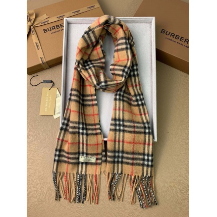 New Arrivals Burberry Cashmere Scarf in 200373